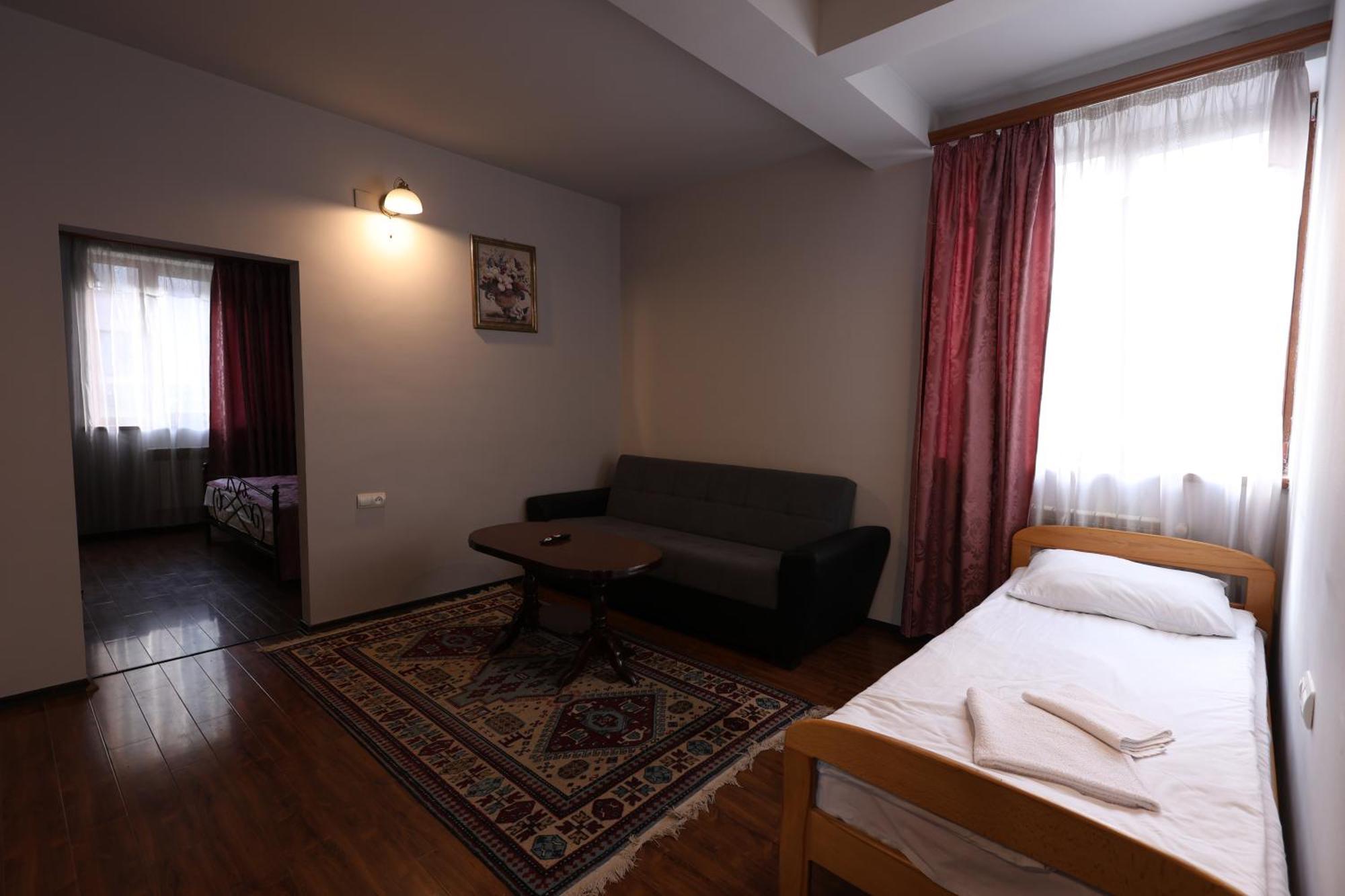 Yeghevnut Hotel Goris Εξωτερικό φωτογραφία