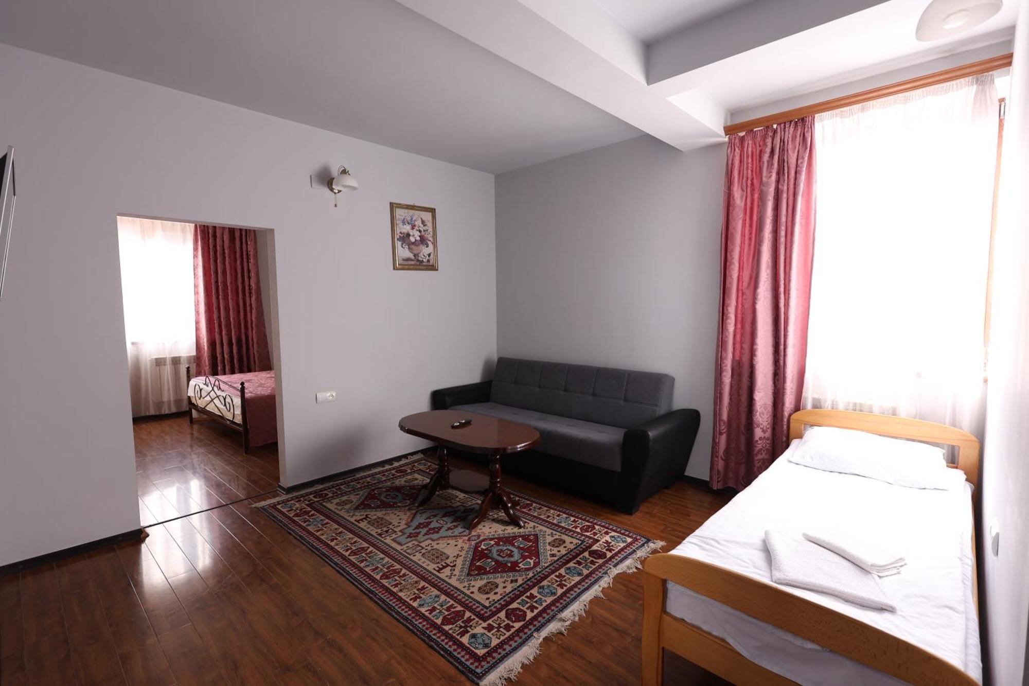 Yeghevnut Hotel Goris Εξωτερικό φωτογραφία